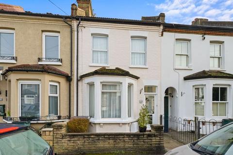 10 Kings Road, Sutton, SM2 6DG