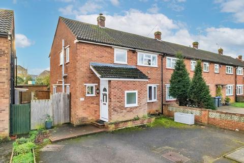 3 bedroom end of terrace house for sale, Hollycroft, Hertford SG14