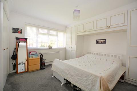 2 bedroom apartment for sale, Westfield Park, Pinner