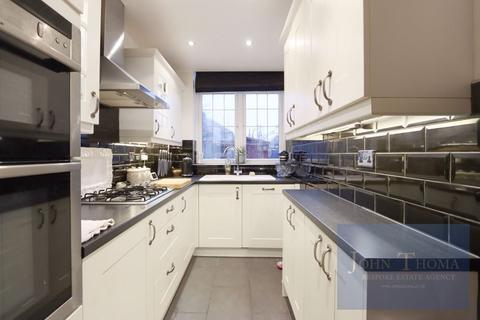 106 Valence Wood Road, Dagenham, RM8 3AJ