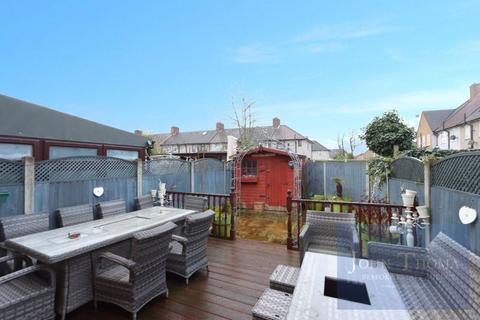 106 Valence Wood Road, Dagenham, RM8 3AJ