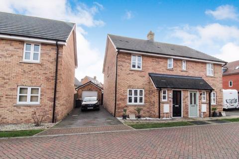 3 bedroom semi-detached house to rent, Rope Leys, Bedford MK42