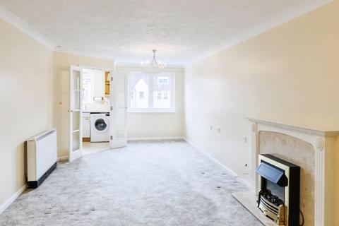 2 bedroom retirement property for sale, Cedar Avenue, Chelmsford CM1