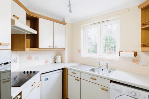 2 bedroom retirement property for sale, Cedar Avenue, Chelmsford CM1