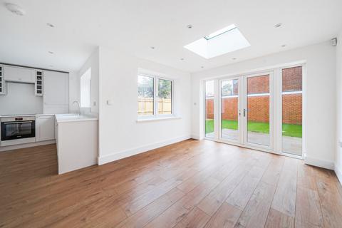 3 bedroom detached house for sale, Bridge Road, Sarisbury Green, Southampton, Hampshire, SO31