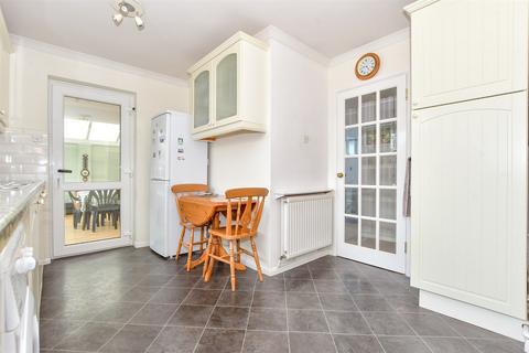 2 bedroom detached bungalow for sale, Longmeadow Gardens, Birdham, Chichester, West Sussex