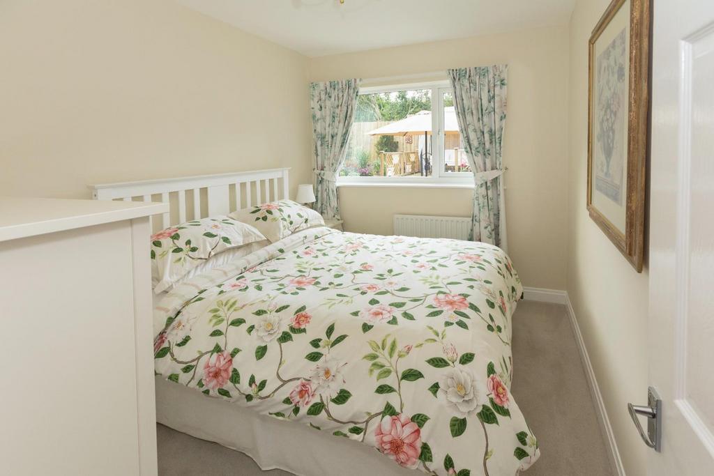 13 Second Bedroom.jpg