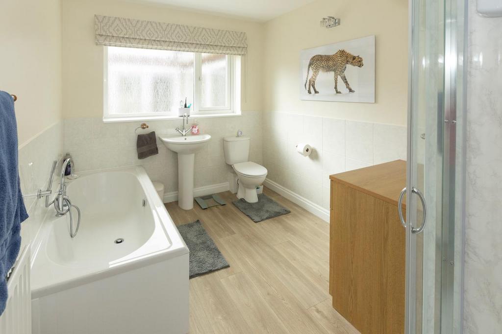 Bathroom.jpeg