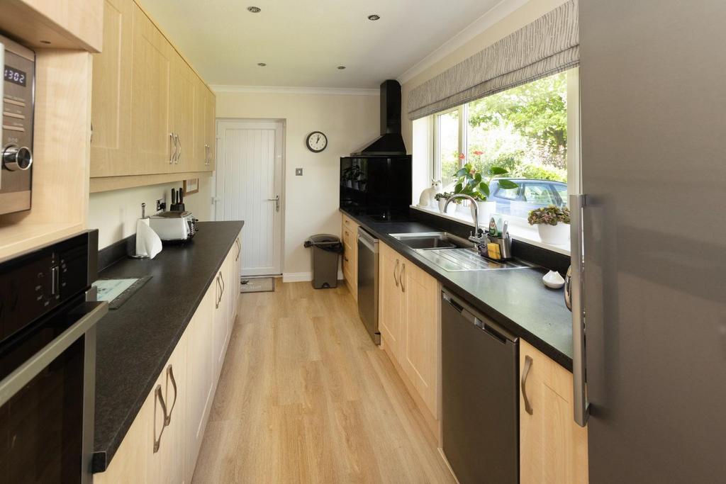 7.kitchen1.jpg