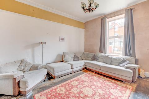 3 bedroom end of terrace house for sale, Mount Pleasant, Redditch, Worcestershire, B97