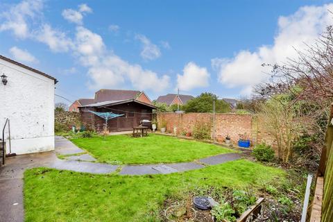 3 bedroom detached bungalow for sale, Beechwood Avenue, Chatham, Kent