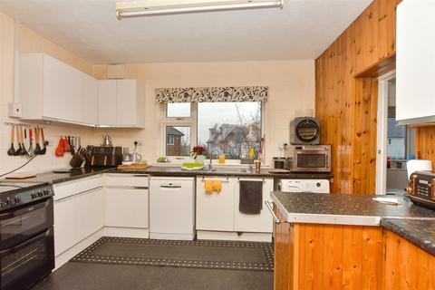 3 bedroom detached bungalow for sale, Beechwood Avenue, Chatham, Kent