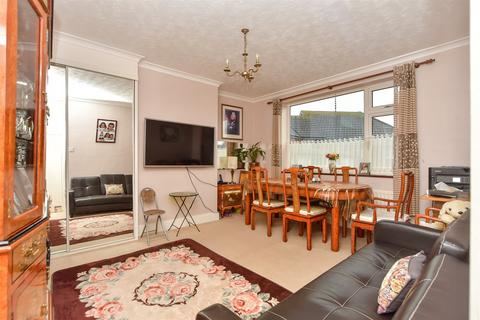 3 bedroom detached bungalow for sale, Beechwood Avenue, Chatham, Kent