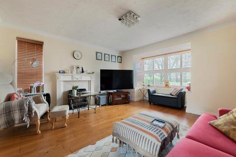63 Tregony Road, Orpington, BR6 9XE
