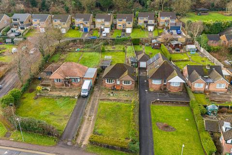 2 bedroom detached bungalow for sale, Kingsmead Road, Loudwater, HP11