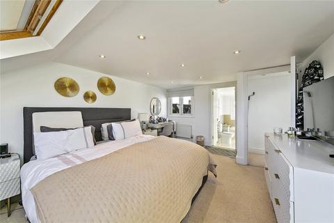 18 Dancer Road, Richmond, TW9 4LA