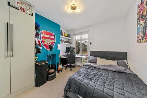 18 Dancer Road, Richmond, TW9 4LA