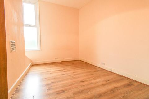 1 bedroom apartment to rent, Lower Addiscombe Road, Croydon, CR0