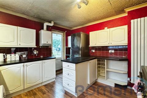 3 bedroom bungalow for sale, Rock Gardens, Aldershot, Hampshire