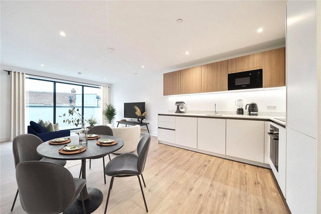 Dining/Kitchen