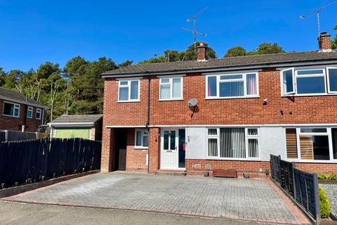 5 bedroom semi-detached house for sale, Henley Close, FARNBOROUGH GU14