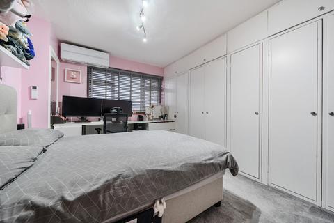20 Vernon Drive, Stanmore, HA7 2BT