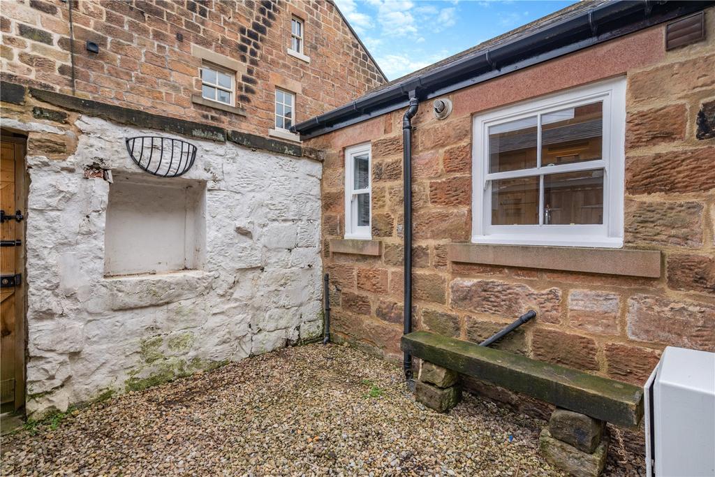 Courtyard Garden