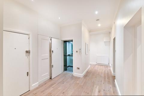 3 bedroom flat for sale, Beaufort Gardens, London SW3