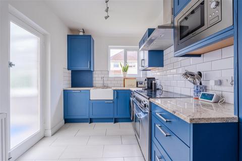 3 bedroom semi-detached house for sale, Beckington Road, Bedminster