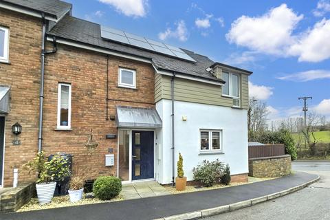 3 bedroom end of terrace house for sale, Brooks Avenue, Holsworthy, Devon, EX22