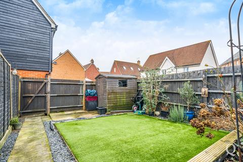 2 bedroom end of terrace house for sale, Crocus Drive, Sittingbourne, ME10