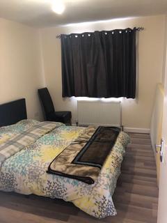 Studio to rent, Cuffley Close, Luton