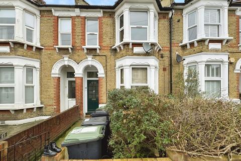 2 bedroom apartment to rent, Farley Road, London SE6