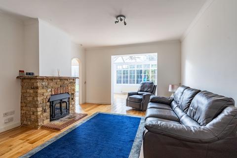 28 Fellowes Lane, Colney Heath, St Albans, AL4 0QA