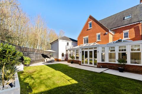 6 bedroom detached house for sale, Perry Road, Dunmow CM6