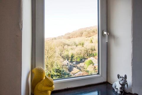 2 bedroom end of terrace house for sale, Church Bank, Hebden Bridge HX7