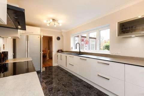 42 Billings Hill Shaw, Hartley, Longfield, DA3 8EU