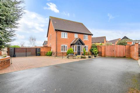 4 bedroom detached house for sale, Wroxham Road, Norfolk NR7