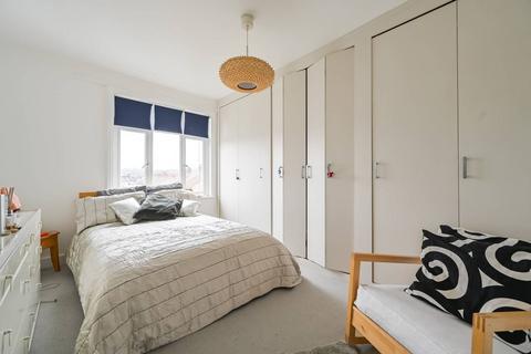 3 bedroom maisonette for sale, Rokesly Avenue, Crouch End, London, N8