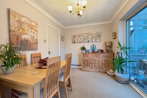40 Brackendene, Bradley Stoke, Bristol, BS32 9DH