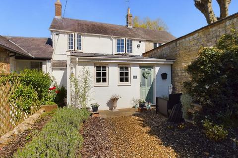 2 bedroom cottage for sale, New Road, Greens Norton, NN12