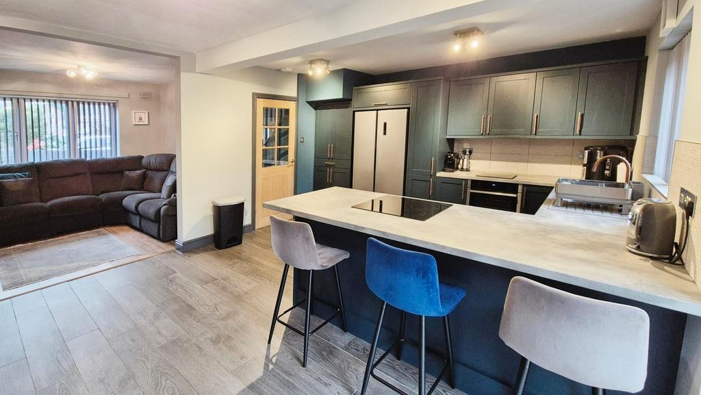 Kitchen/dining area