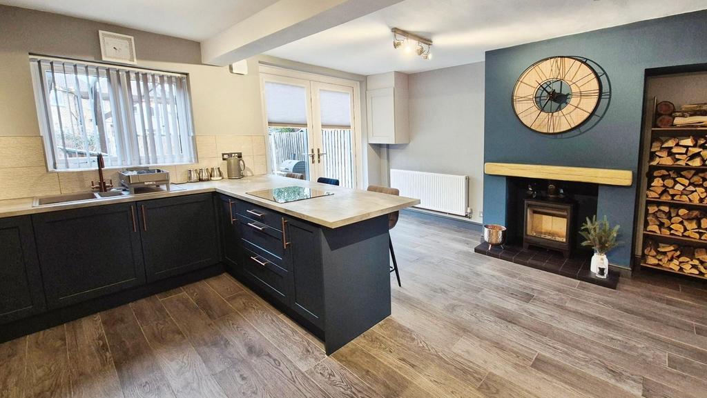 Kitchen/dining area