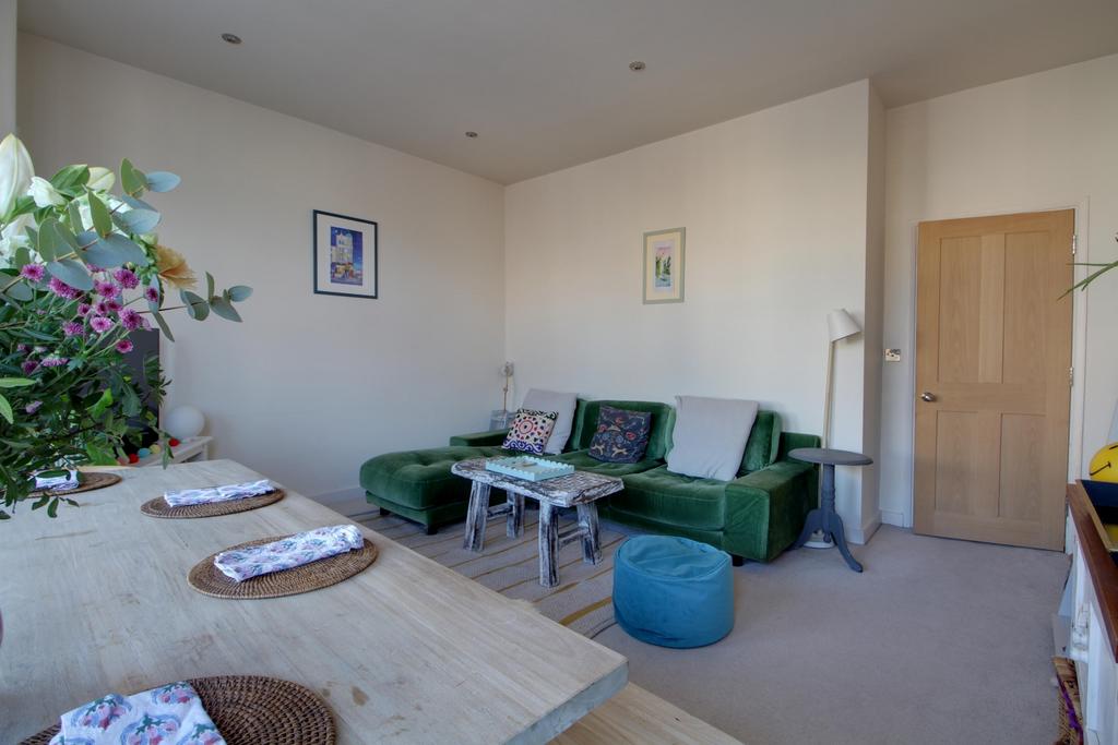 Living room 2
