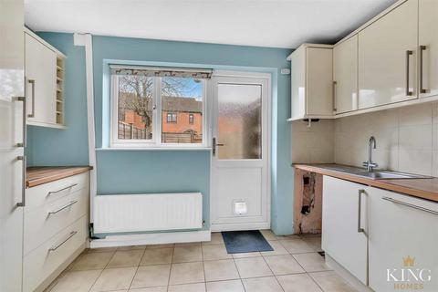 8 Saxonfields, Bidford On Avon, Alcester, B50 4BS