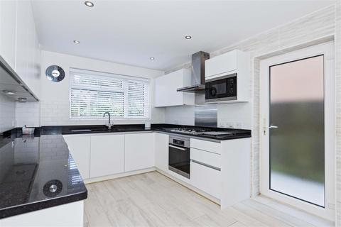 4 bedroom detached house for sale, Welland Road, Worthing