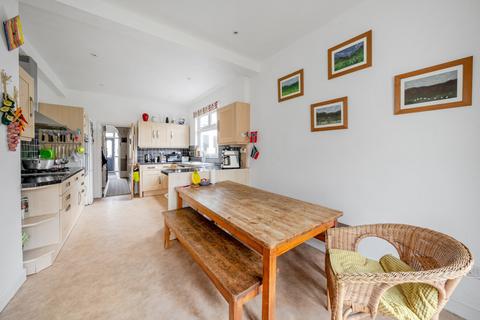 4 bedroom semi-detached house for sale, Margaret Road, Barnet, EN4