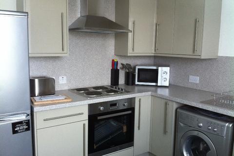 3 bedroom flat to rent, Malcolm Street, East End DD4