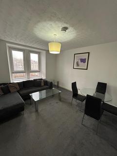 3 bedroom flat to rent, Malcolm Street, East End DD4