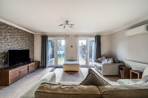 35 Atherston, Bristol, BS30 8YB